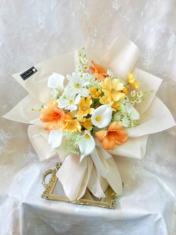 14 天預訂(人造花)鬱金香 馬蹄蘭 鈴蘭  生日花束 畢業花束