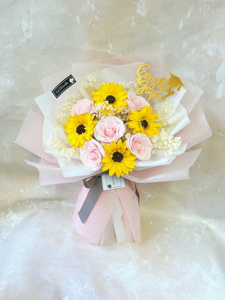 (番梘花) 畢業花束系列—鵬程萬里 太陽花 玫瑰花 乾燥花束