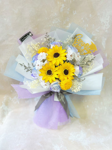 (番梘花)畢業花束系列—畢業快樂 太陽花 玫瑰花 乾燥花束