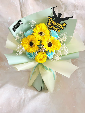(番梘花) 青春畢業式-畢業花束系列—太陽花 玫瑰花 乾燥花束