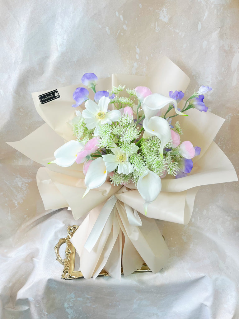 14 天預訂(人造花)馬蹄蘭 生日花束 畢業花束