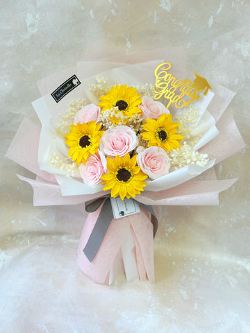 (番梘花) 畢業花束系列—鵬程萬里 太陽花 玫瑰花 乾燥花束