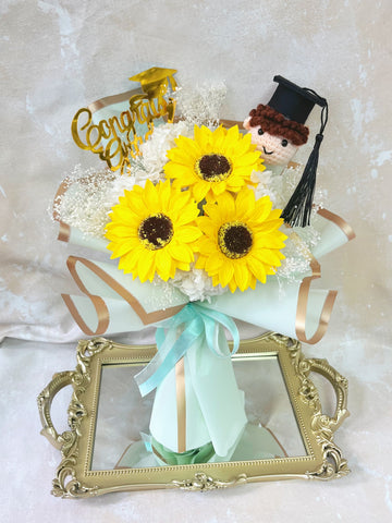(番梘花)畢業小男孩-畢業花束系列畢業太陽花花束   小學畢業 幼稚園畢業  中學畢業