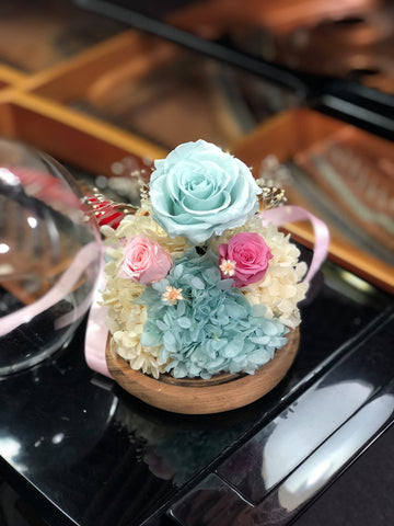 藍天與白雲 水晶球保鮮花 永生花 preserved flowers