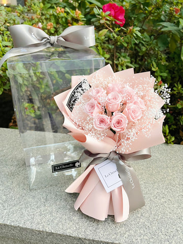 迷你版天長地久9枝粉紅色保鮮玫瑰花永生花束  + 頸鏈 Le Petit Forever Love Preserved  pink  Rose  Flower Bouquet