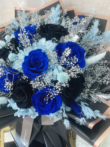 天長地久9 枝貴族藍+ 黑 保鮮玫瑰花永生花束