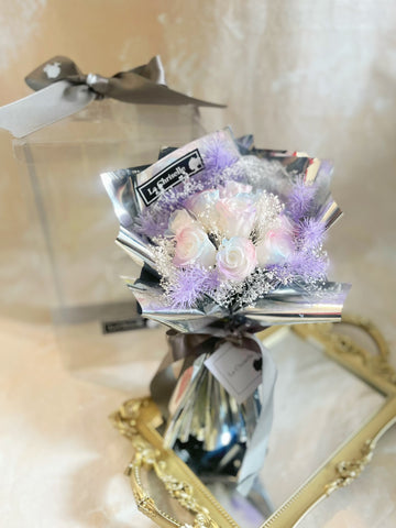 *迷你*版天長地久9枝人魚珍珠保鮮玫瑰花束永生花  Le Petit Forever Love Preserved Purple Rose  Flower Bouquet & Necklace