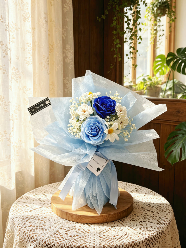 (番梘花)畢業花束系列— 藍之天使 玫瑰花  太陽花 中學畢業花束 大學畢業花束 幼稚園畢業花束 小學畢業花束
