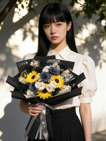 (番梘花有現貨）畢業花束系列— 黑灰 玫瑰花 太陽花 乾燥花束