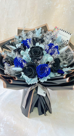 天長地久9 枝貴族藍+ 黑 保鮮玫瑰花永生花束 