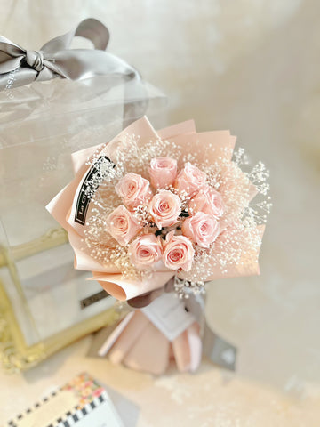 迷你版天長地久9枝粉紅色保鮮玫瑰花永生花束  + 頸鏈 Le Petit Forever Love Preserved  pink  Rose  Flower Bouquet