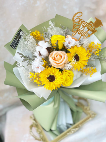(番梘花）畢業花束系列—綠茶 太陽花 乾燥花束 向日葵