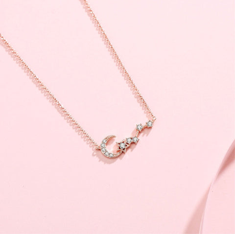 （套裝）迷你版天長地久9枝紅色保鮮玫瑰花永生花束  + 頸鏈 Le Petit Forever Love Preserved  Red  Rose  Flower Bouquet