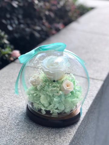 銅鑼灣花店玫瑰花水晶球保鮮花
