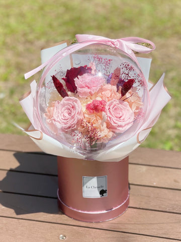 夢幻系-告白氣球，生日求婚花束保鮮花 永生花束 Love Balloon Preserved Roses Bouquet Bucket