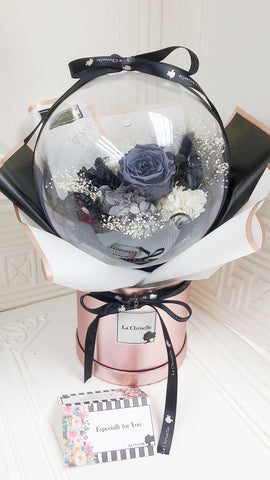 夢幻系-告白氣球，生日求婚花束保鮮花 永生花束 Love Balloon Preserved Roses black / grey/ white  Bouquet Bucket