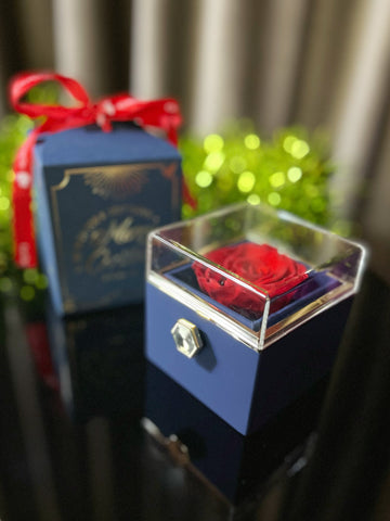 *旋轉*熱情紅色保鮮玫瑰花永生花盒+ 頸鏈   Rotataing Rose Box  Preserved  Red  Rose Flower